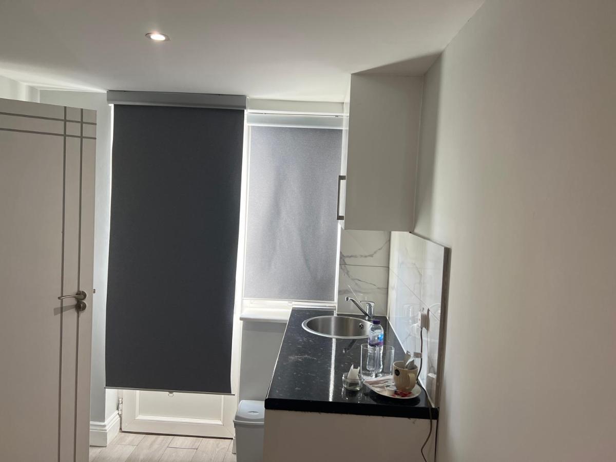 Wisdom Care: The Orpington Cutie Hotel Eksteriør billede
