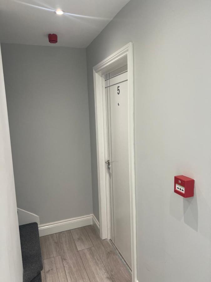 Wisdom Care: The Orpington Cutie Hotel Eksteriør billede
