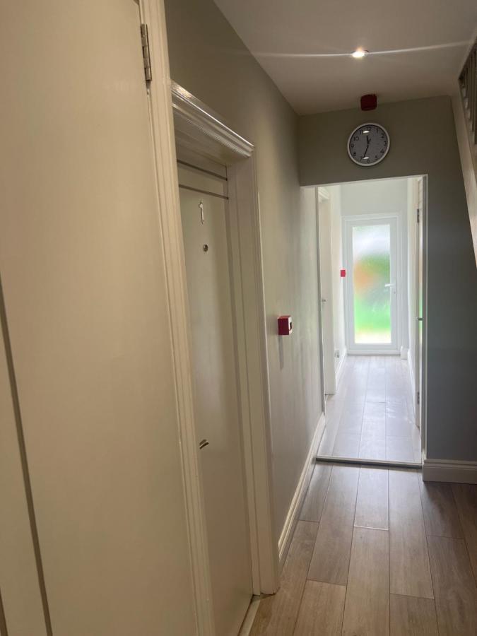 Wisdom Care: The Orpington Cutie Hotel Eksteriør billede