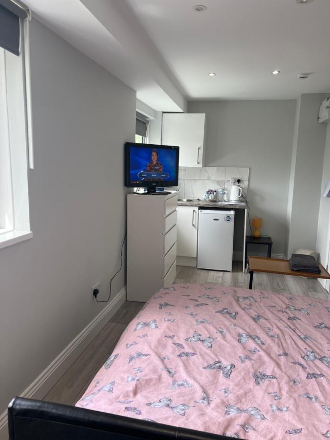 Wisdom Care: The Orpington Cutie Hotel Eksteriør billede