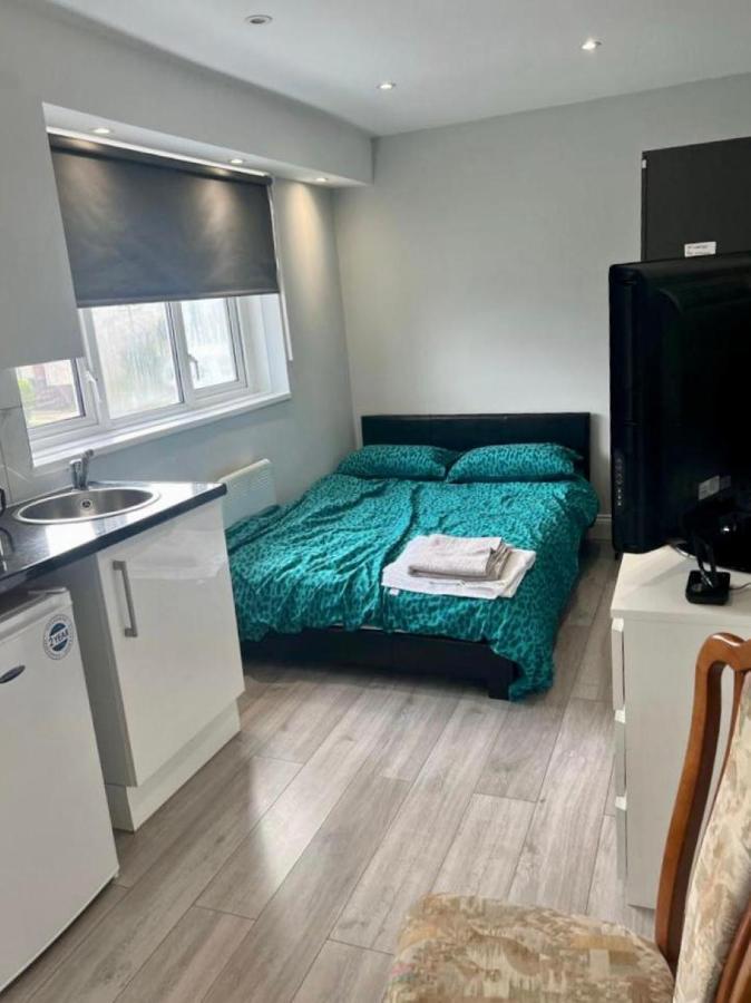 Wisdom Care: The Orpington Cutie Hotel Eksteriør billede